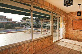 Properties Mallorca : Cosy villa with pool in quiet residential area